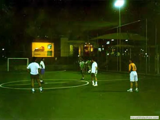 ioun32001.jpg